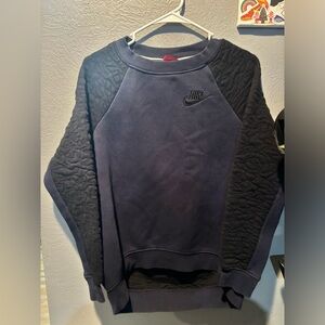 Nike vintage textured crewneck size small